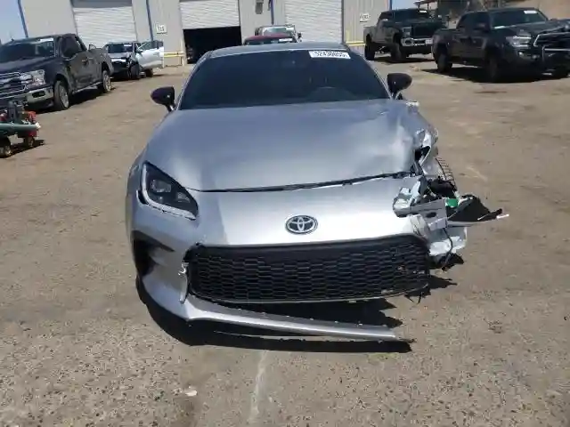 JF1ZNBE15R9756816 2024 TOYOTA GR 86 PREM-4