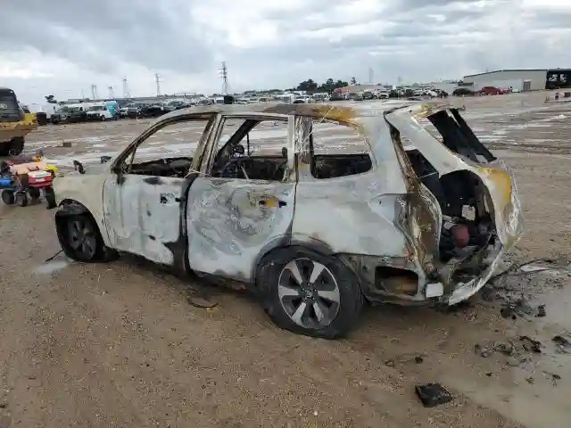 JF2SJAGC7HH809795 2017 SUBARU FORESTER-1