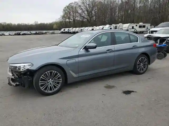 WBAJB1C56KB375312 2019 BMW 5 SERIES-0