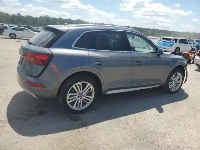 WA1CNAFY0J2056845 2018 AUDI Q5-2