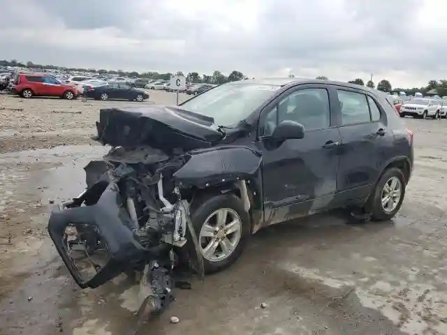 3GNCJNSBXJL327460 2018 CHEVROLET TRAX-0
