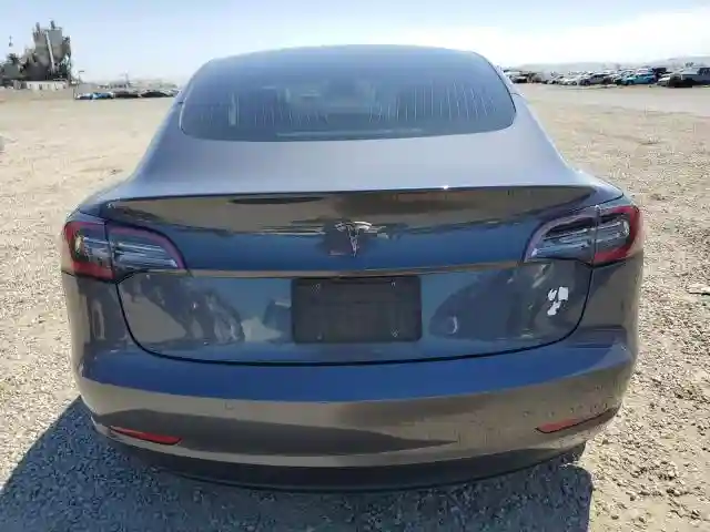 5YJ3E1EA2KF416304 2019 TESLA MODEL 3-5