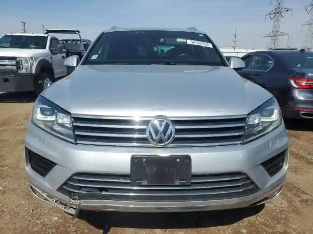 WVGRF7BP6HD005745 2017 VOLKSWAGEN TOUAREG-4