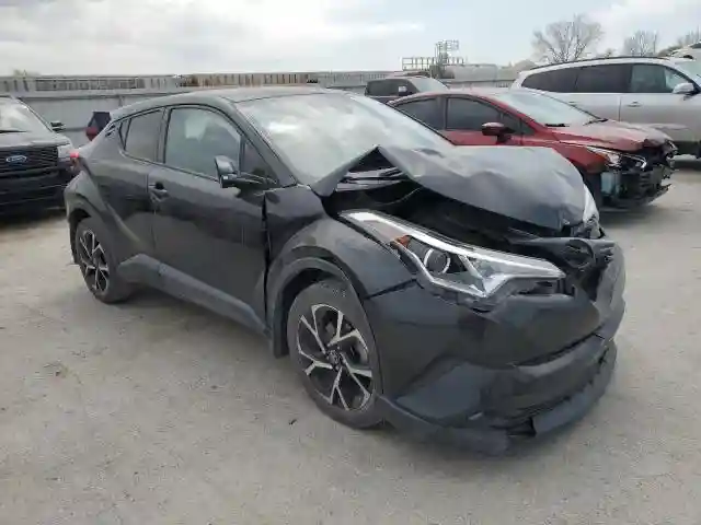 NMTKHMBX2JR036806 2018 TOYOTA C-HR-3