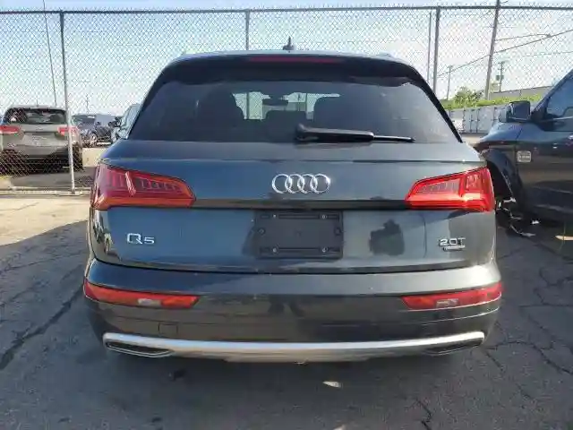 WA1BNAFY1J2230238 2018 AUDI Q5-5