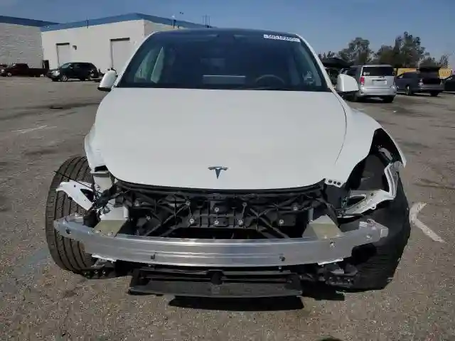 7SAYGDED1RF002570 2024 TESLA MODEL Y-4