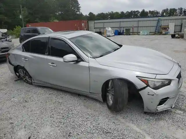 JN1EV7AP6JM590388 2018 INFINITI Q50-3