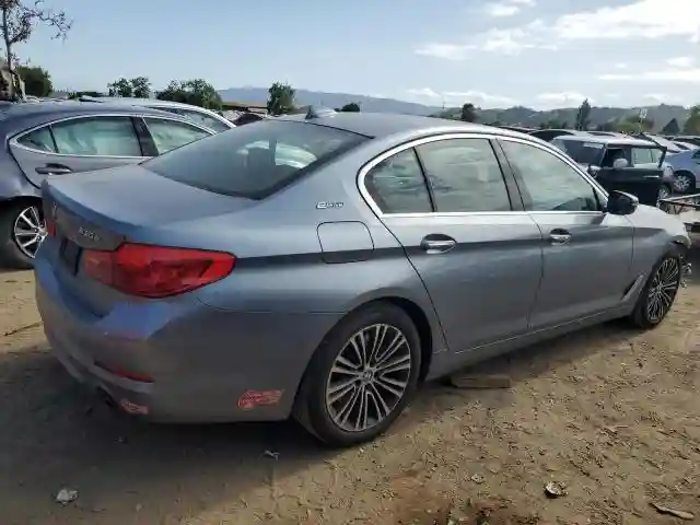 WBAJA9C54JB249465 2018 BMW 5 SERIES-2