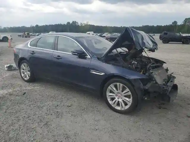 SAJBJ4BV8HCY39220 2017 JAGUAR XF-3