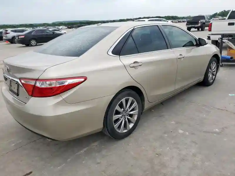 4T1BF1FK5HU439670 2017 TOYOTA CAMRY-2