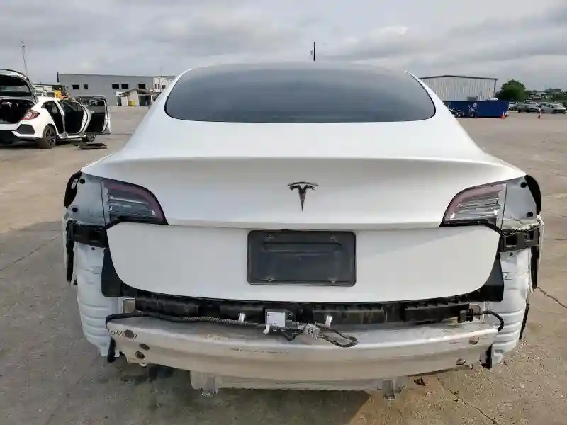 5YJ3E1EAXMF016770 2021 TESLA MODEL 3-5