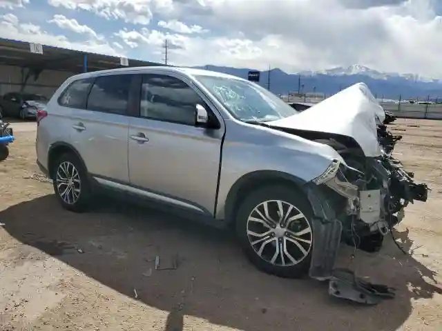 JA4AD3A31JJ004194 2018 MITSUBISHI OUTLANDER-3