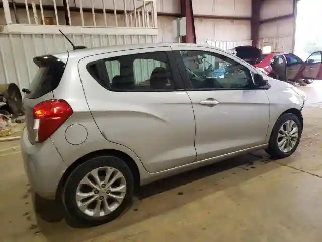 KL8CD6SAXMC746141 2021 CHEVROLET SPARK-2