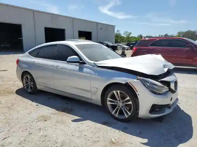 WBA8Z9C54KB220699 2019 BMW 3 SERIES-3