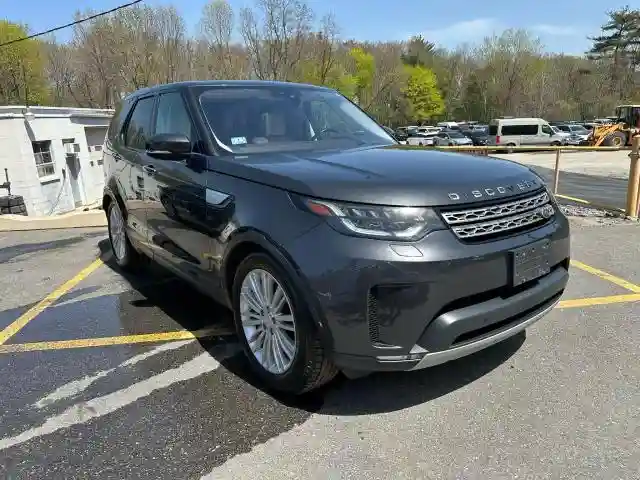 SALRT2RV8JA050660 2018 LAND ROVER DISCOVERY-3