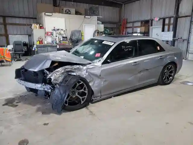 2C3CCABG3HH646312 2017 CHRYSLER 300-0