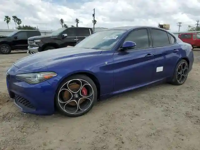 ZARFAMBN1N7655182 2022 ALFA ROMEO GIULIA SUP-0