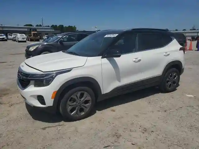 KNDEU2AA9R7583489 2024 KIA SELTOS-0