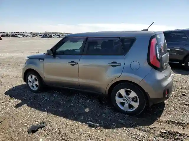 KNDJN2A22J7587067 2018 KIA SOUL-1