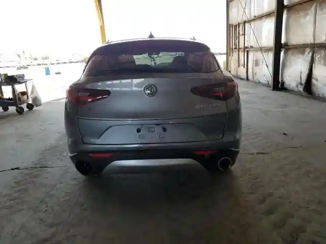 ZASFAKAN1J7B68985 2018 ALFA ROMEO STELVIO-5