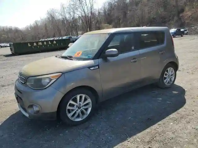 KNDJP3A57J7523472 2018 KIA SOUL-0