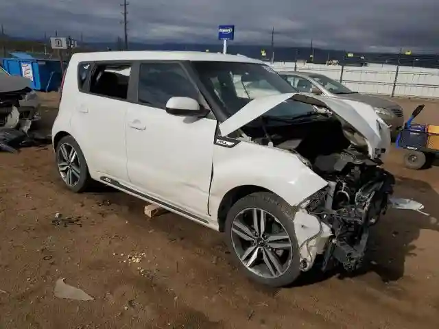 KNDJP3A50G7385203 2016 KIA SOUL-3