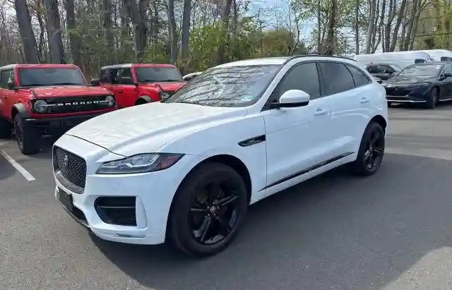 SADCL2FN8JA259869 2018 JAGUAR F-PACE-1