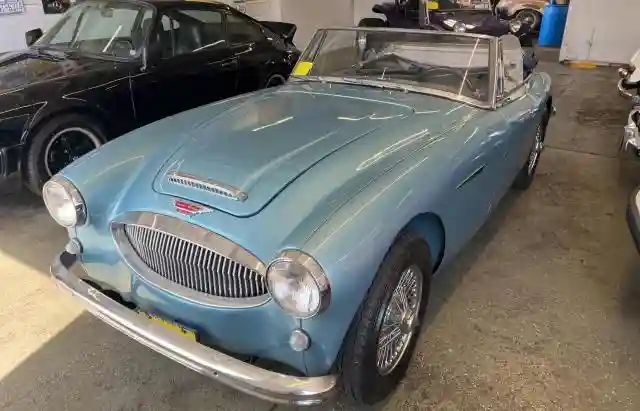HBJ8L25681 1964 AUSTIN ALL MODELS-1