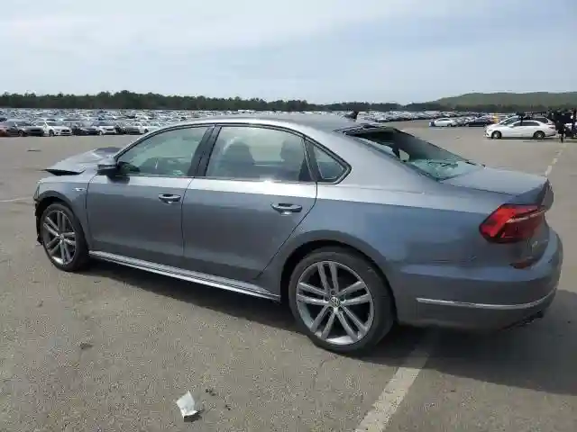 1VWAA7A33JC014815 2018 VOLKSWAGEN PASSAT-1