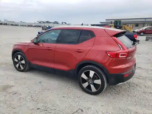 YV4162UK4K2106806 2019 VOLVO XC40-1