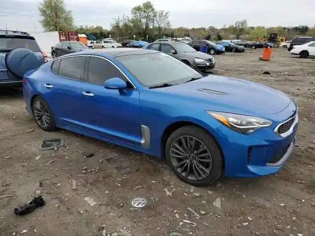 KNAE25LA3J6031837 2018 KIA STINGER-3