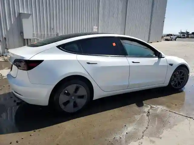 5YJ3E1EA4PF571248 2023 TESLA MODEL 3-2