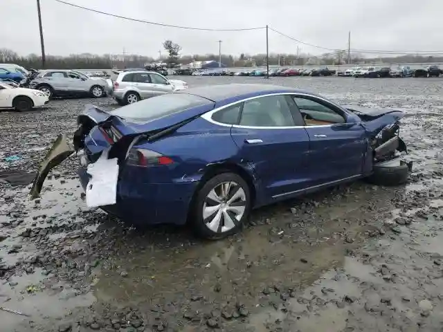 5YJSA1E27LF413612 2020 TESLA MODEL S-2