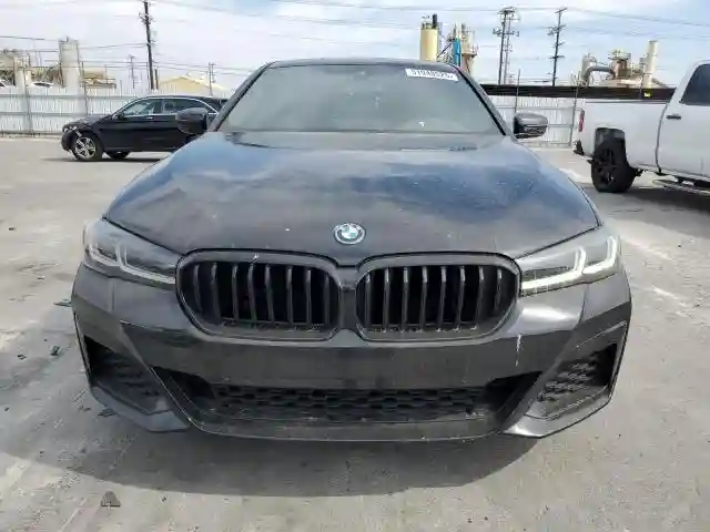 WBA13AG01NCH63769 2022 BMW 5 SERIES-4