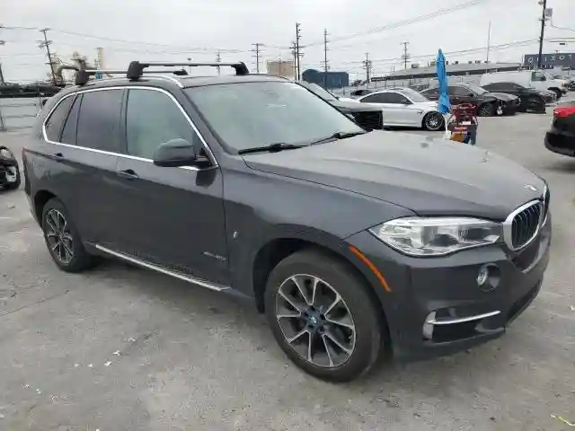 5UXKT0C54J0W00141 2018 BMW X5-3