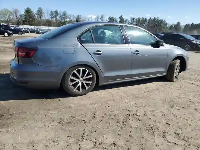 3VWD67AJ9GM370643 2016 VOLKSWAGEN JETTA-2