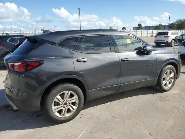 3GNKBCRS1MS529486 2021 CHEVROLET BLAZER-2