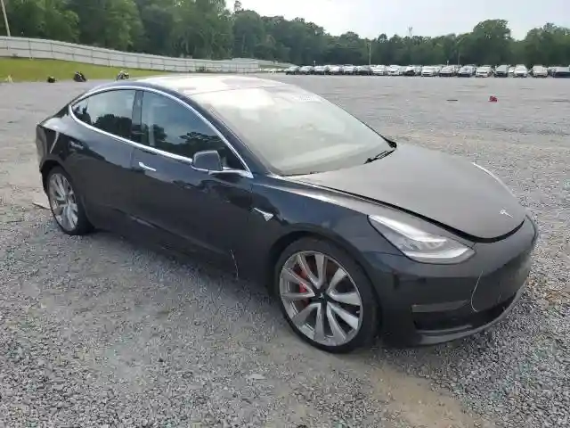 5YJ3E1EB0JF082586 2018 TESLA MODEL 3-3