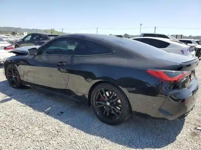WBA83AP02RCN76056 2024 BMW M4-1