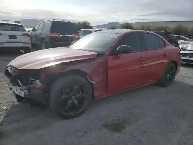 ZARFAECN5J7599455 2018 ALFA ROMEO GIULIA-0