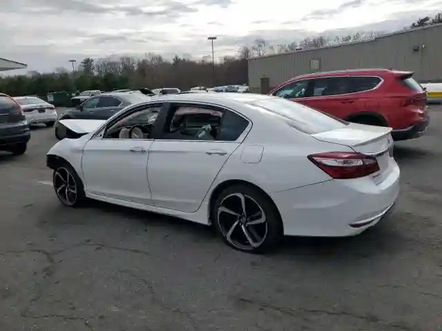1HGCR2F51GA032558 2016 HONDA ACCORD-1