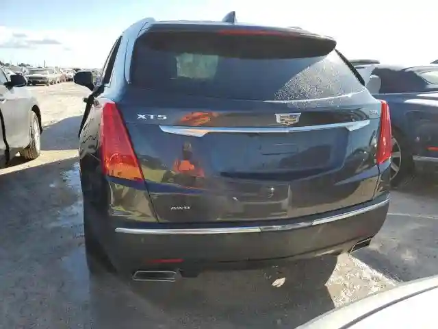 1GYKNERS6HZ166374 2017 CADILLAC XT5-5