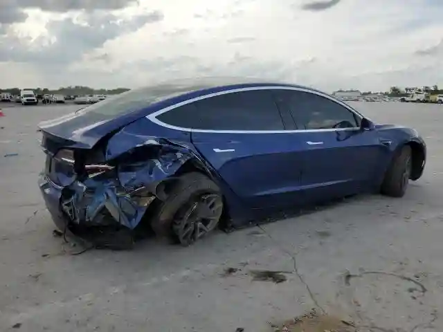 5YJ3E1EA0LF631066 2020 TESLA MODEL 3-2