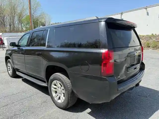 1GNSKHKC6HR17735 2017 CHEVROLET SUBURBAN-2