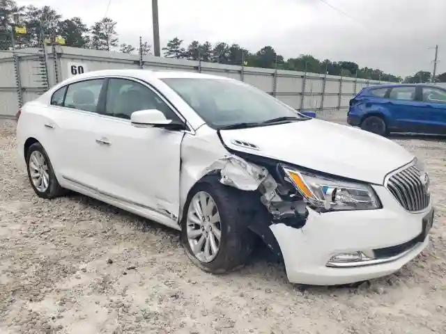 1G4GB5G31GF140826 2016 BUICK LACROSSE-3