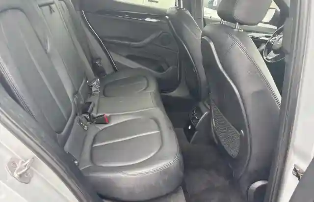 WBXHU7C38J5L08773 2018 BMW X1-5