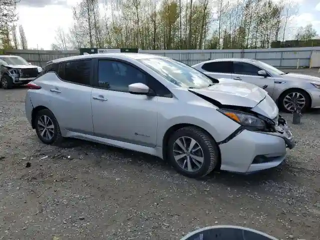 1N4BZ1CP2KC318447 2019 NISSAN LEAF-3