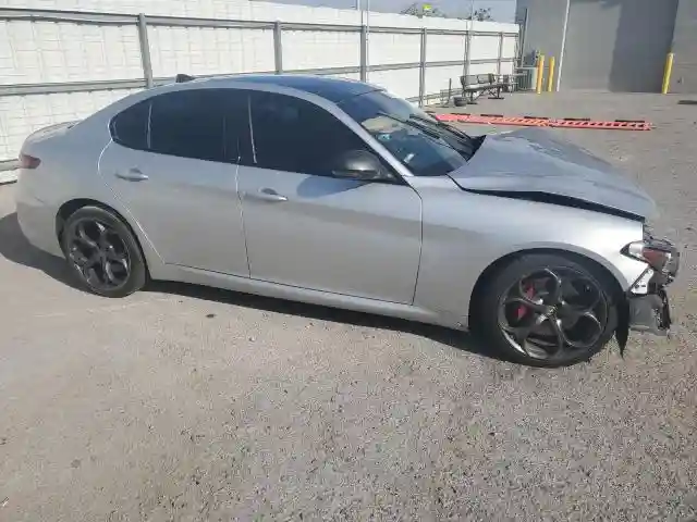ZARFAMBN3K7612684 2019 ALFA ROMEO GIULIA-3