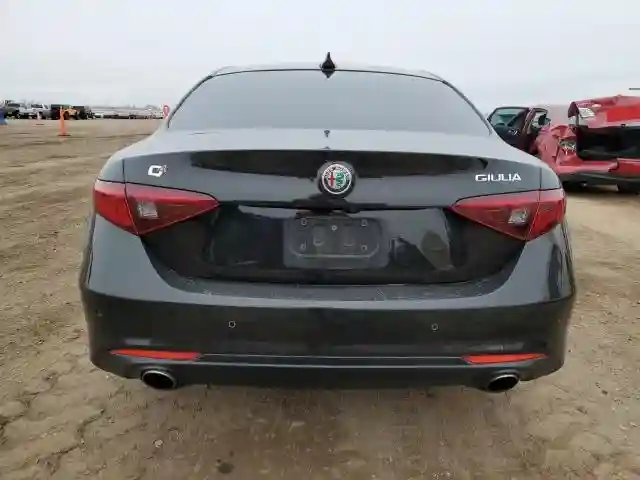ZARFAEDN9H7548503 2017 ALFA ROMEO GIULIA-5