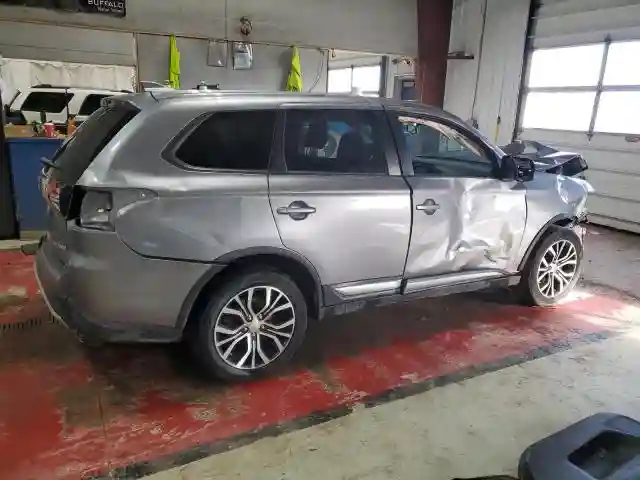 JA4AZ3A35JZ071416 2018 MITSUBISHI OUTLANDER-2
